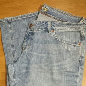 Women's AE jeans
